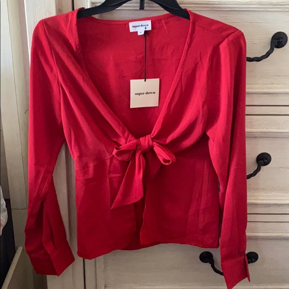 Red tie top